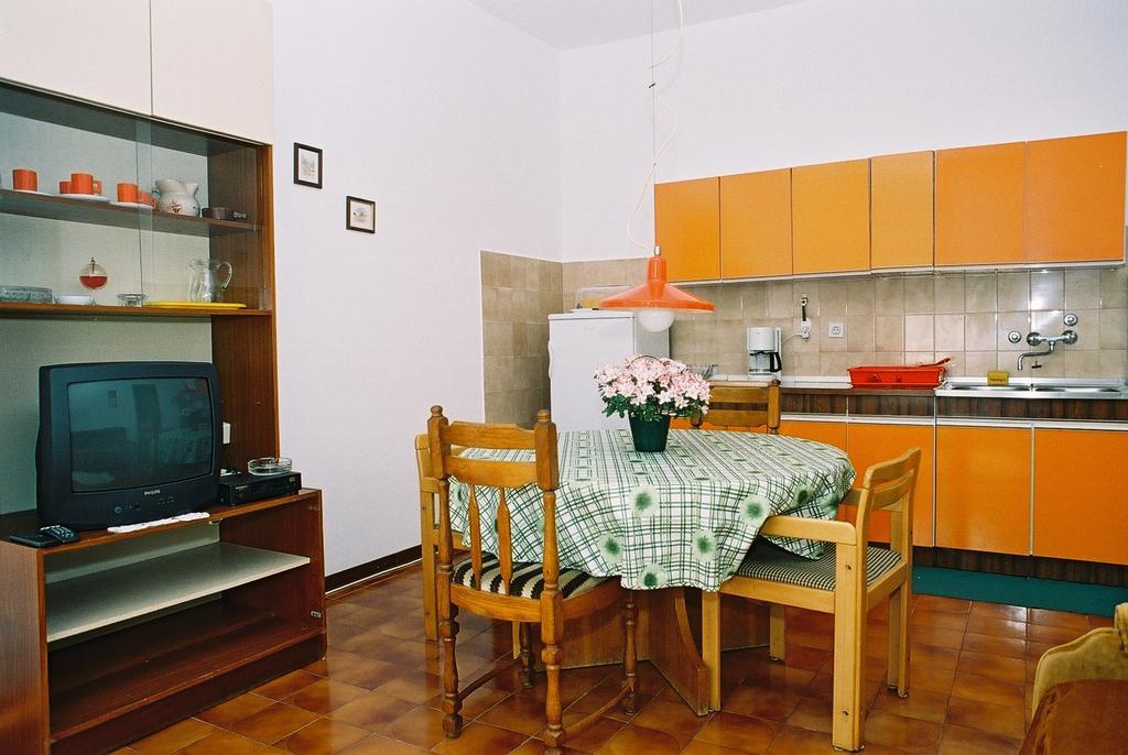 Apartment House Monika *